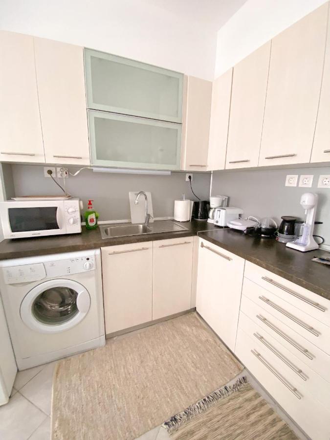 A Wonderful Apartment In Front Of The Sea! Peraia  Екстер'єр фото